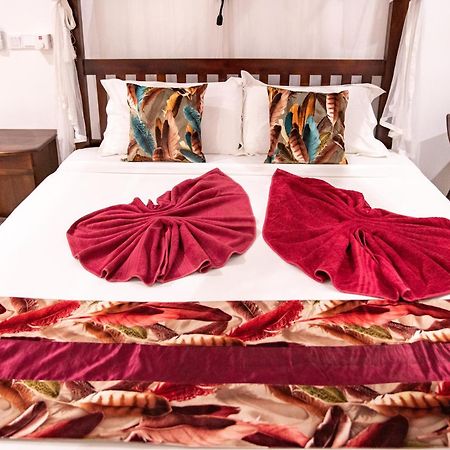 Hotel Marine At Negombo Beach Zewnętrze zdjęcie
